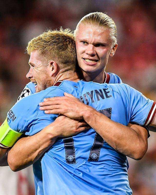 手走上国际 手走上国际