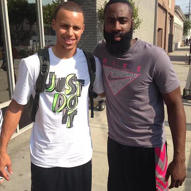 S车底座 S车底座